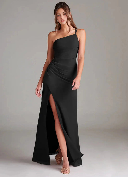 Black One-Shoulder Ruched Maxi Dress with Side Slit Black Sheath One Shoulder Chiffon Dress Bridesmaid Dresses by YiHuiw