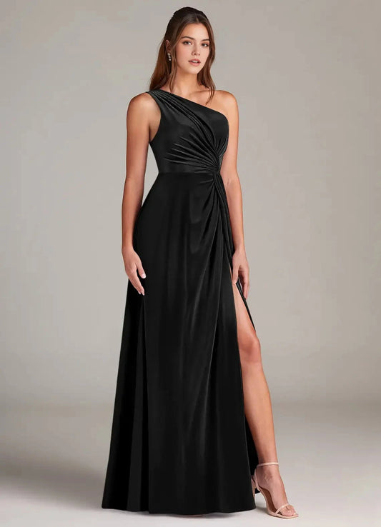 Black One-Shoulder Velvet Maxi Dress with Side Slit A-Line One Shoulder Velvet Dress Bridesmaid Dresses by YiHuiw