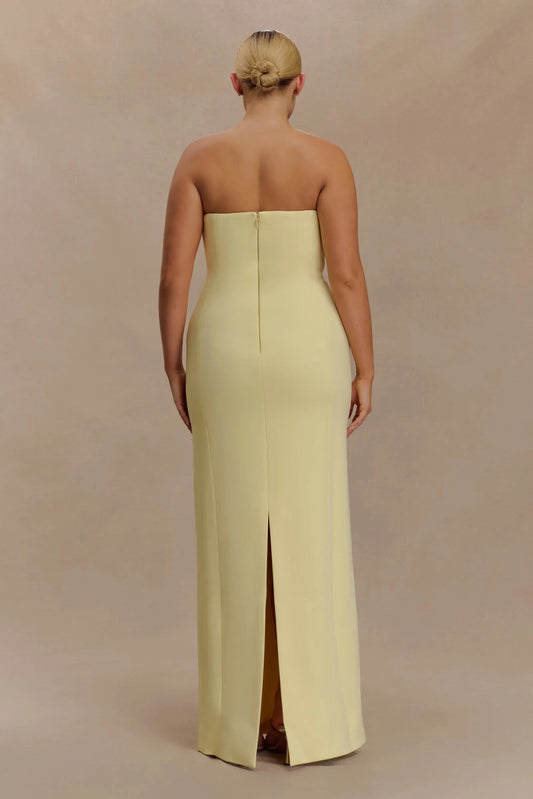 Charming Plus Size Sheath Strapless Sleeveless Back Slit Floor Length Prom Dress by YiHuiw