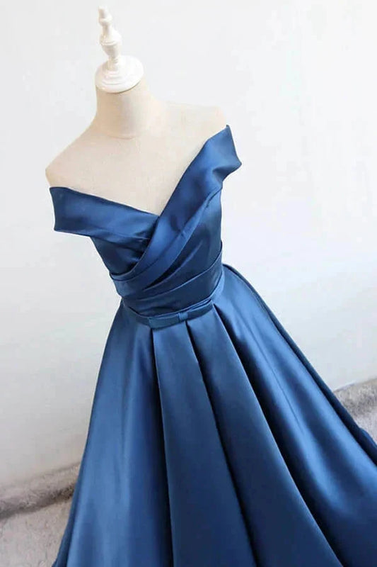 Chocolate Sweetheart Formal Evening Gowns Sexy Corset Prom Dresses Side Split Satin Party Dress simple gentle atmospheric and unique desi Bring summer colors to enhance whiteness by YiHuiw
