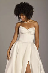 Elegant Ballgown Sweetheart Strapless Pearl-Button Back Train Wedding Dress