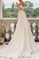 Elegant Mermaid Wedding Dress with Sweetheart Neck, Ruched Bodice & Flowing Cathedral Train