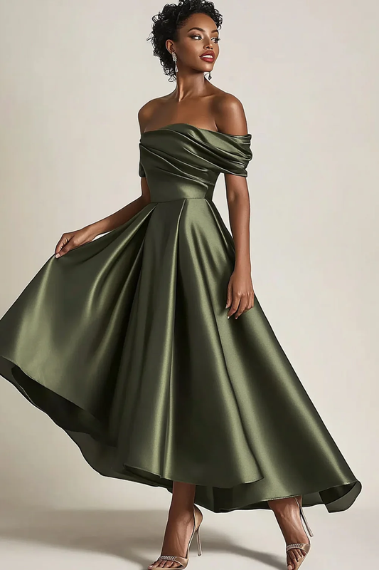 Robe de bal élégante en satin froncé, à épaules dénudées et coupe asymétrique, pour la mère de la mariée