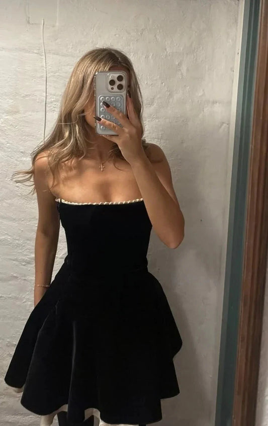 Sleeveless Halter Short Party Dress Cocktail Dresses Homecoming Dress simple gentle atmospheric and unique desi Bring summer colors to enhance whiteness by YiHuiw