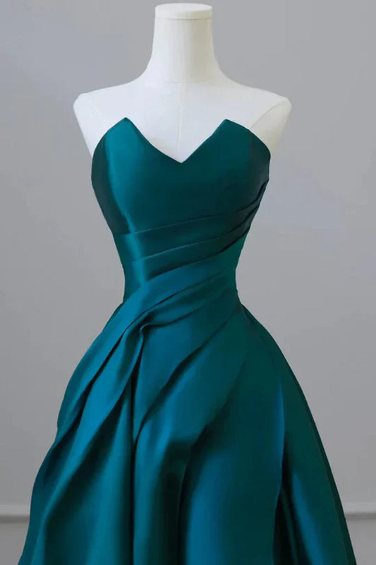Emerald Green Satin Ball Gown Prom Dress with Sweetheart Neckline