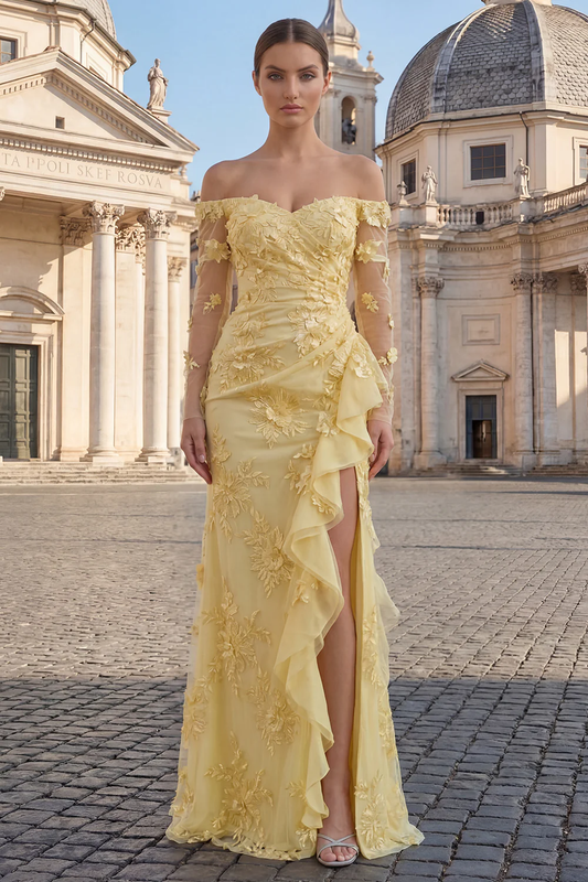 Élégante robe de soirée jaune à épaules dénudées avec applications florales en 3D et fente à volants
