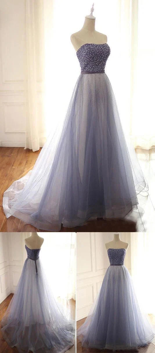 Gradient purple dress with strapless design, top half adorned with sequins by YiHuiw