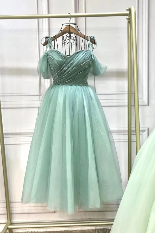 Green Tulle Short A-Line Prom Dress Cute A-Line Homecoming Party Dress simple gentle atmospheric and unique desi Bring summer colors to enhance whitenes by YiHuiw