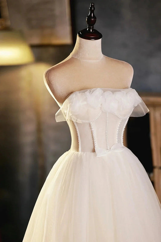 Light Champagne Strapless Tulle Short Prom Dress with 3D Flowers Cute A-Line Party Dress simple gentle atmospheric and unique desi Bring summer colors to enhance white by YiHuiw