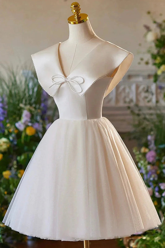 Lovely Knee Length Prom Dress, A-Line V-Neck Bow Sleeveless Backless Party Dress simple gentle atmospheric and unique desi Bring summer by YiHuiw