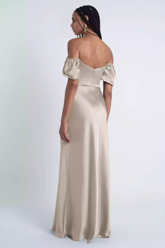 Luxurious satin straight neckline, hanging tight corset, natural waist seam, oblique cut back, mid zip Prom Dresses