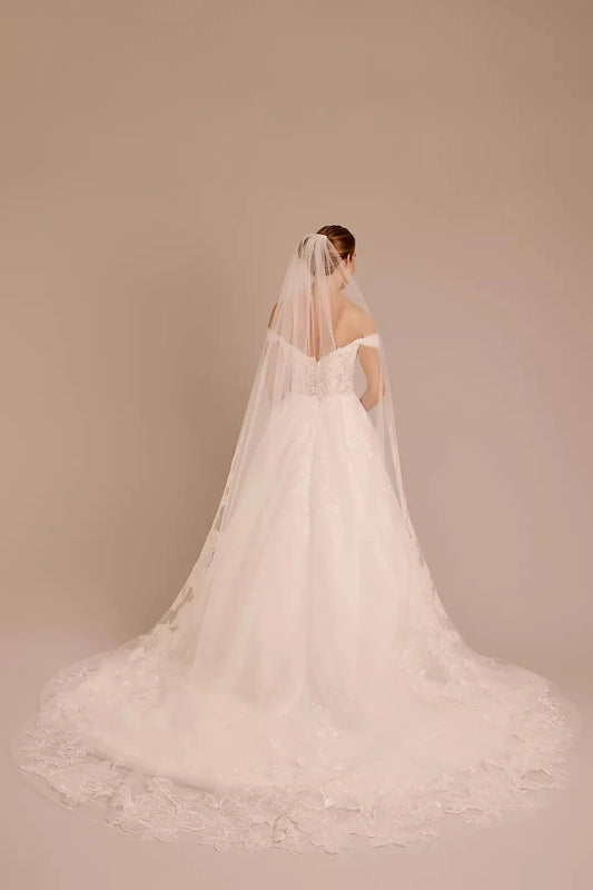 Luxury Floral Lace Appliqué Cathedral Length Bridal Veil by YiHuiw