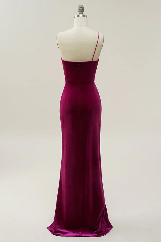 Elegant Fuchsia Velvet Evening Dress with Spaghetti Straps and High Slit – Slim Fit Formal Maxi Gown