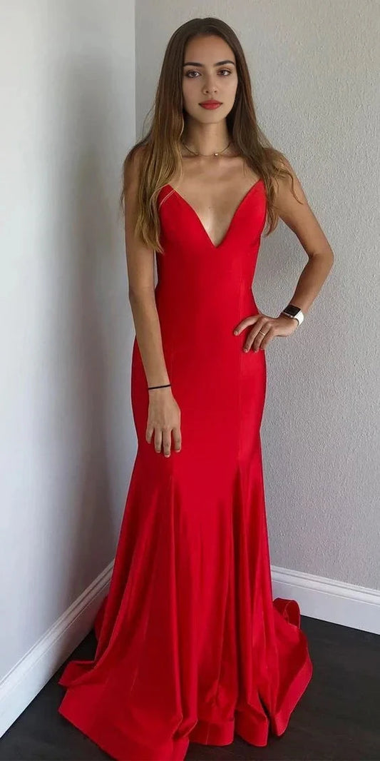 Red camisole long dress with deep V-neckline design and fishtail style skirt, suitable for dinners, dances, etc by YiHuiw
