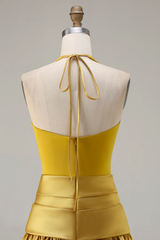 Sophisticated Halter Neck Satin Evening Dress with Pleated Waist Flowy A-Line Silhouette and Floor-Length Design for Formal Occasions