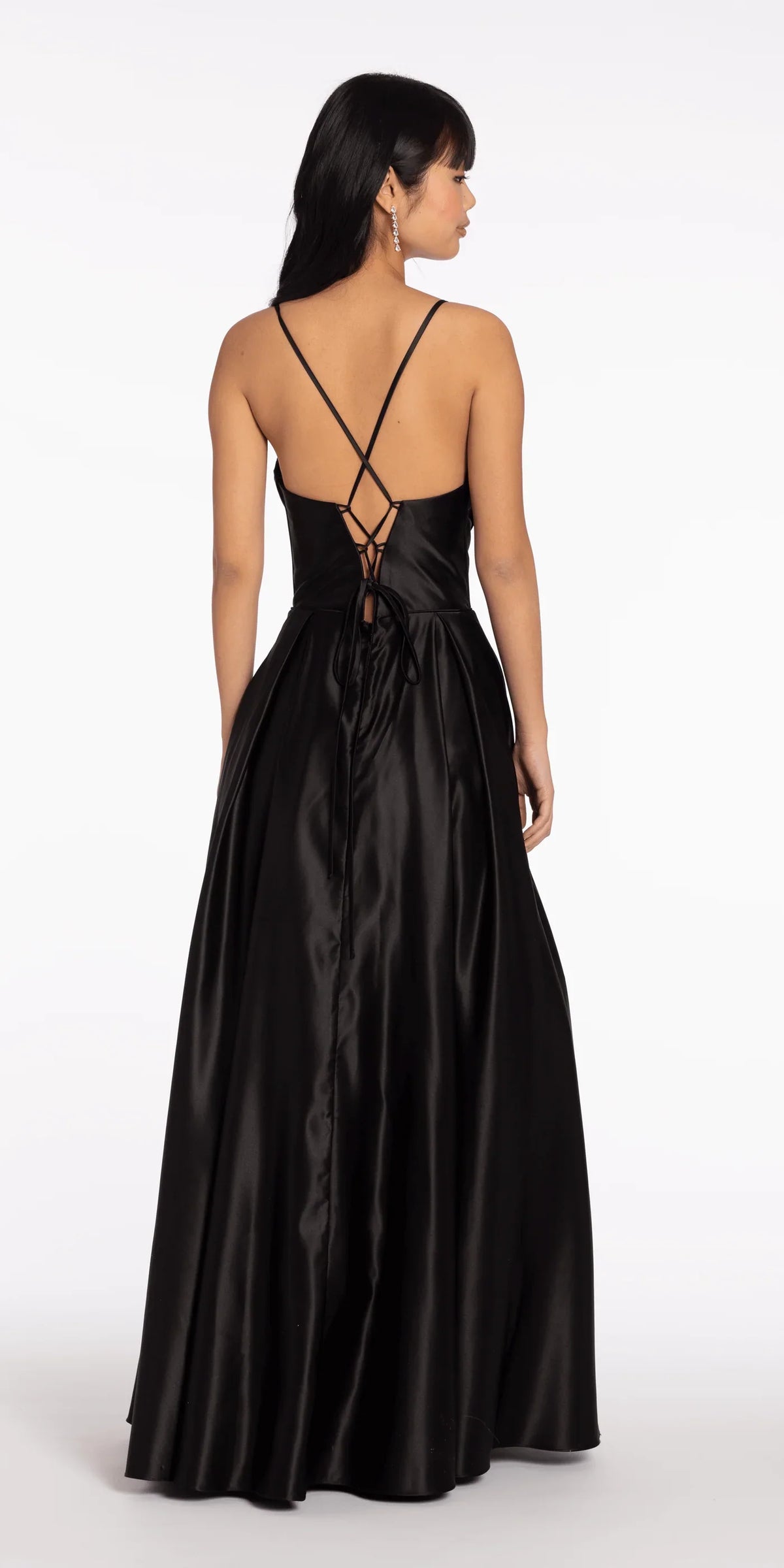 Robes de soirée en satin avec corset à bustier à paillettes, bretelles spaghetti, dos lacé et poches