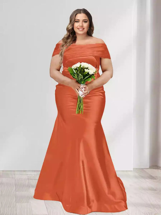 Stunning trumpet/mermaid off shoulder short sleeved pleated plus size Bridesmaid Dresses