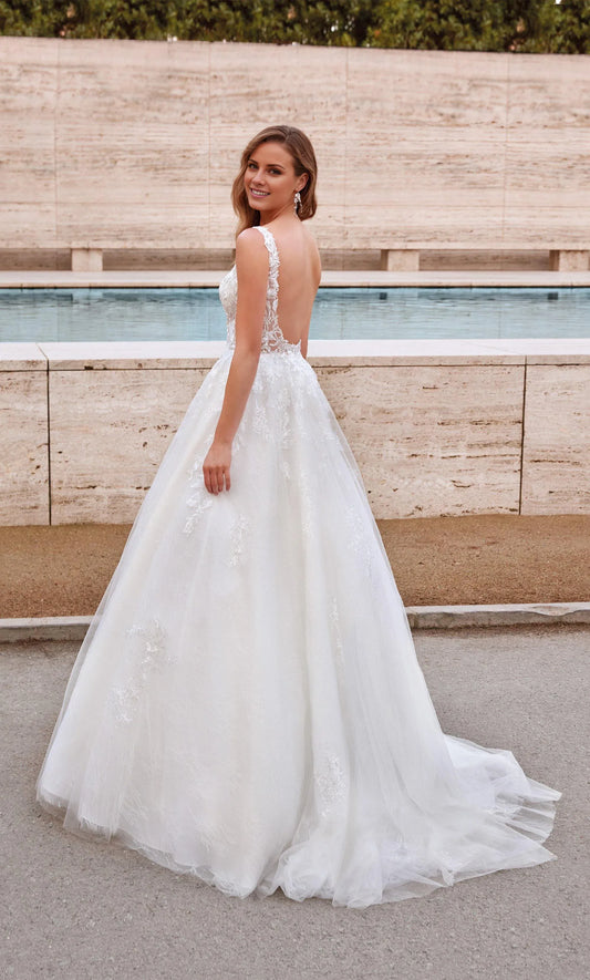 White A-Line Lace Sleeveless Train Wedding Dress - Yihuiw by Yihuiw