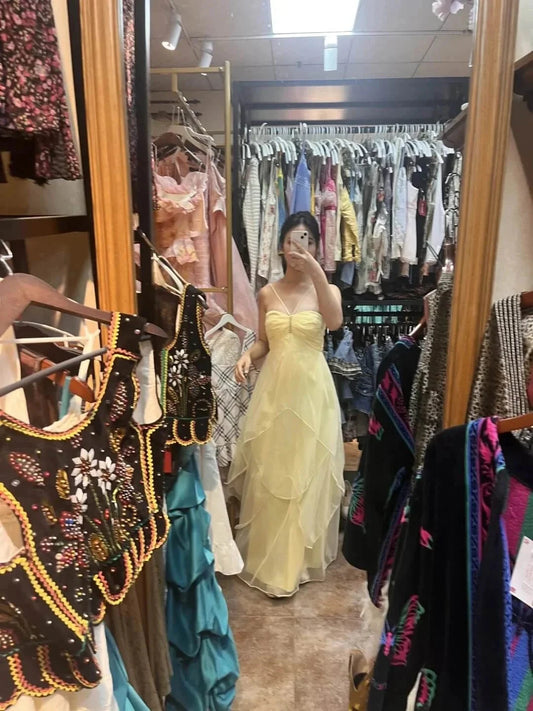Yellow Chiffon Maxi Dress Strapless Ruffled Formal Dresses simple gentle atmospheric and unique desi Bring summer colors to enhance whiteness by YiHuiw