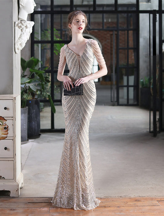 Mermaid / Trumpet Evening Gown Sparkle & Shine Dress Formal Wedding Guest Floor Length Sleeveless V Neck Sequined with Fringe Sequin Tassel by YiHuiw