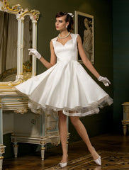 Reception Vintage 1940s / 1950s Little White Dresses Wedding Dresses A-Line Sweetheart Cap Sleeve Knee Length Satin Bridal Gowns With Lace Button Summer Wedding Party Women's Clothing