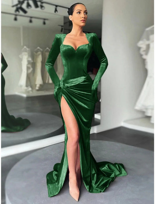 A-Line Evening Gown Party Dress Vintage Dress Formal Fall Court Train Long Sleeve Sweetheart Velvet with Ruched Slit by YiHuiw
