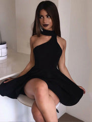 A-Line Cocktail Dresses Minimalist Dress Party Wear Cocktail Party Short / Mini Sleeveless Halter Neck Fabric with Pleats