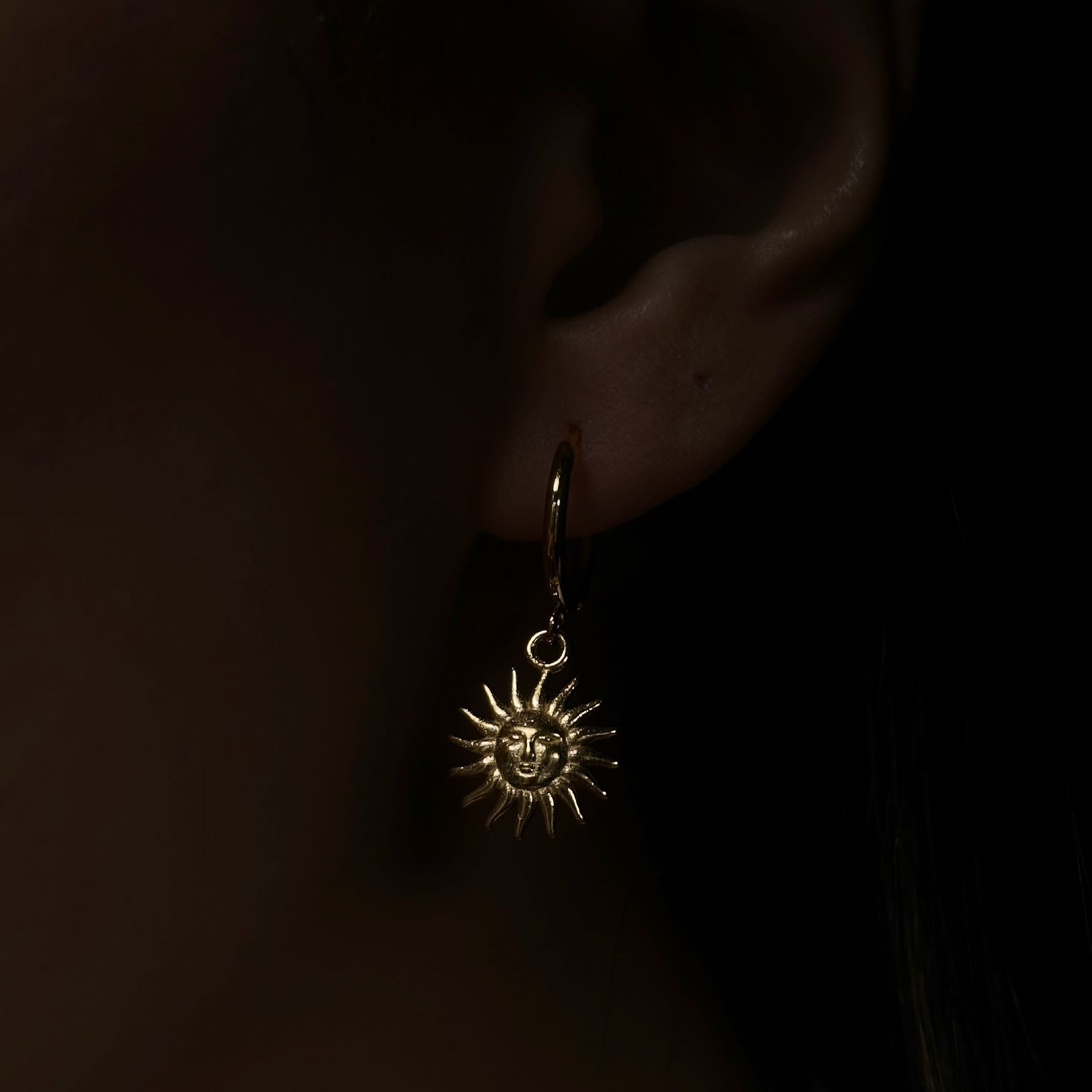 Gold Earrings Temperament Light Luxury Sun Element Trend Pendant Earrings Titanium Steel Plated