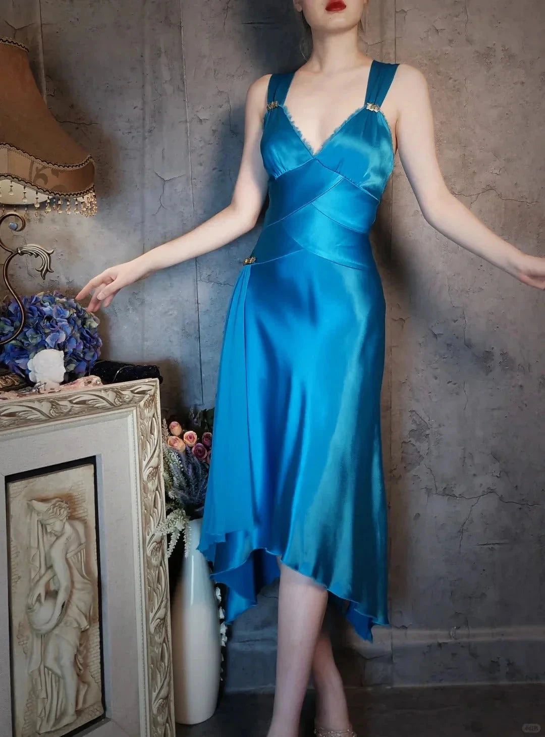 V-neck long sleeveless rhinestone navy blue Homecoming Dresses by YiHuiw