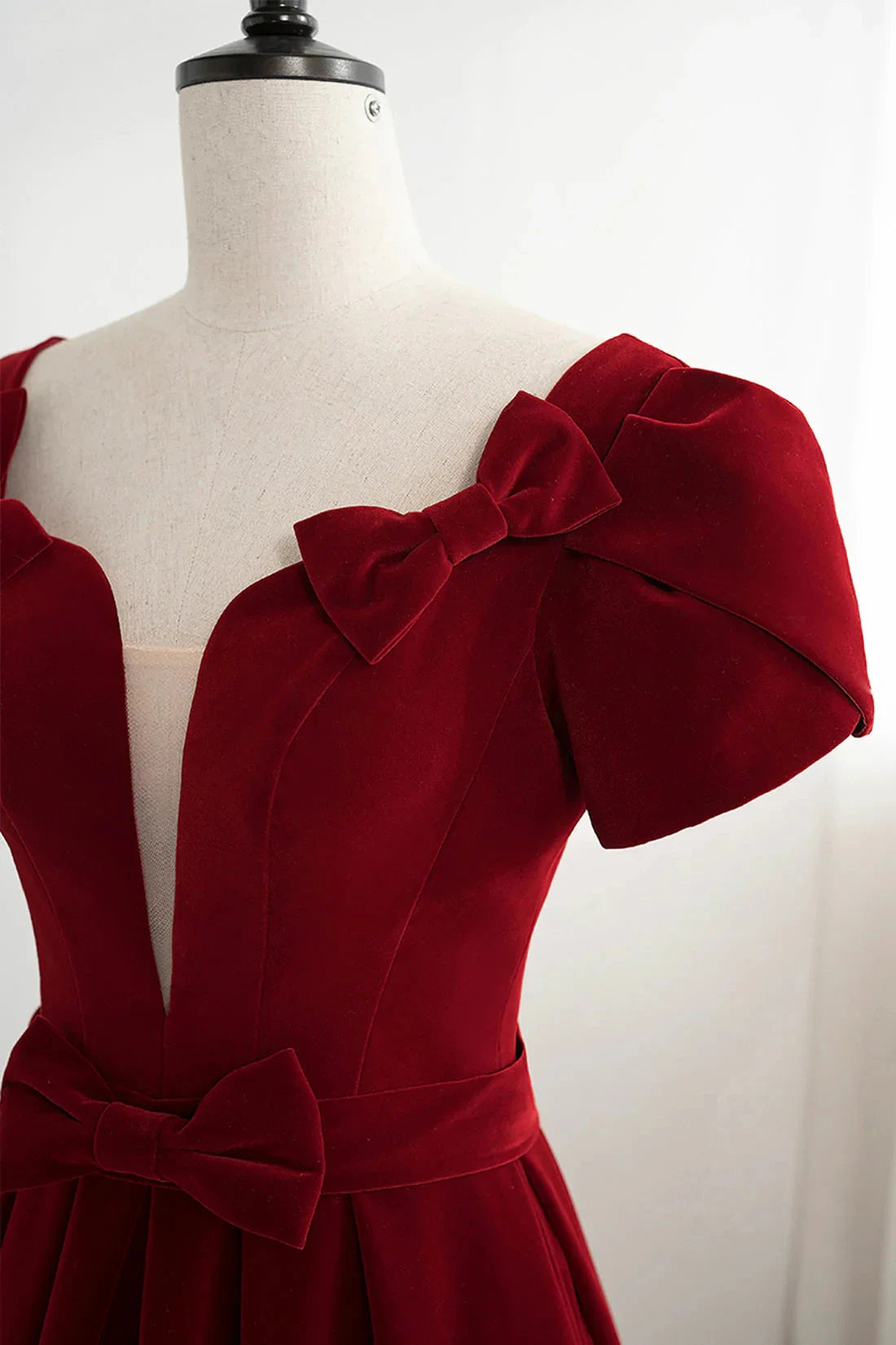 Burgundy Velvet Velvet Long Prom Dress Cute Short Sleeve Party Dress simple gentle atmospheric and unique desi Bring summer colors to enhance white by YiHuiw