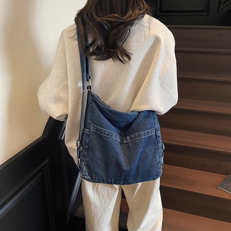 Artistic Denim Women's Large Capacity Messenger Bag