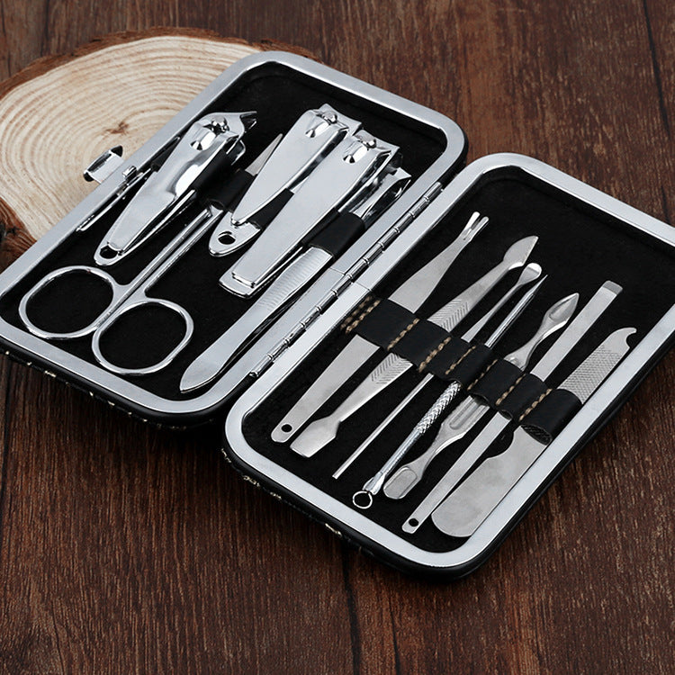 Nail scissors set
