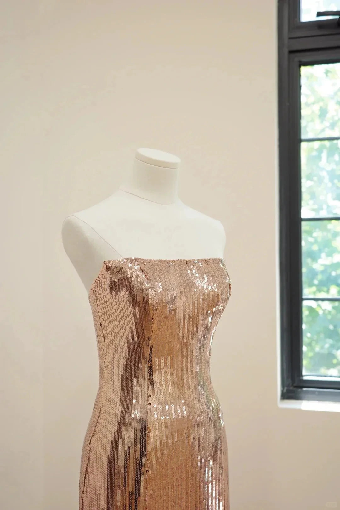Fashion Long Sequined Prom Dress Evening Dress Party Dress simple gentle atmospheric and unique desi Bring summer colors to enhance whiteness by YiHuiw