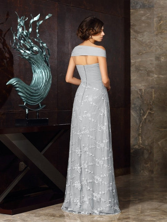 A-Line/Princess Off-the-Shoulder Applique Sleeveless Long Chiffon Mother of the Bride Dresses by YiHuiw