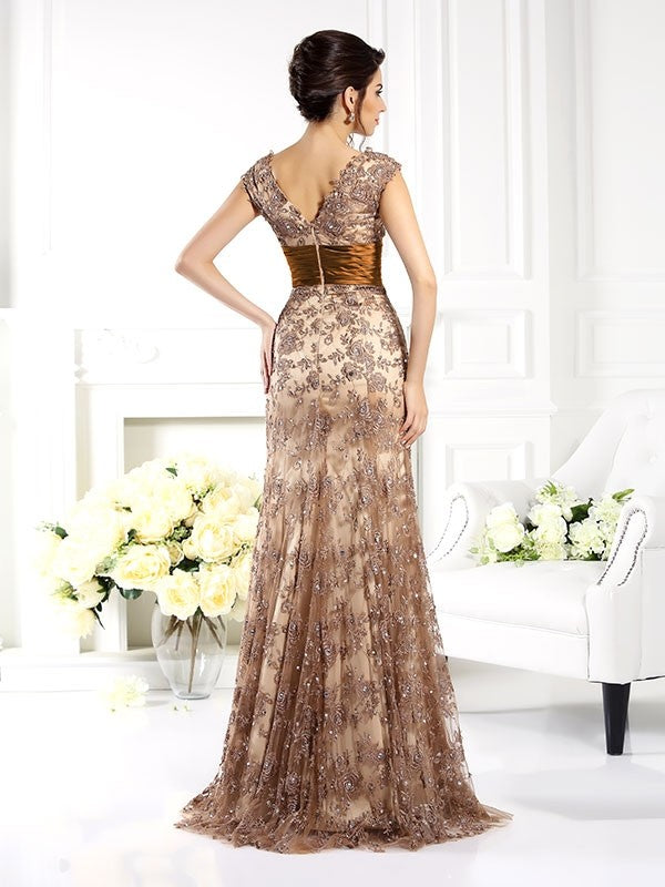 A-Line/Princess V-neck Ruffles Sleeveless Long Lace Mother of the Bride Dresses by YiHuiw