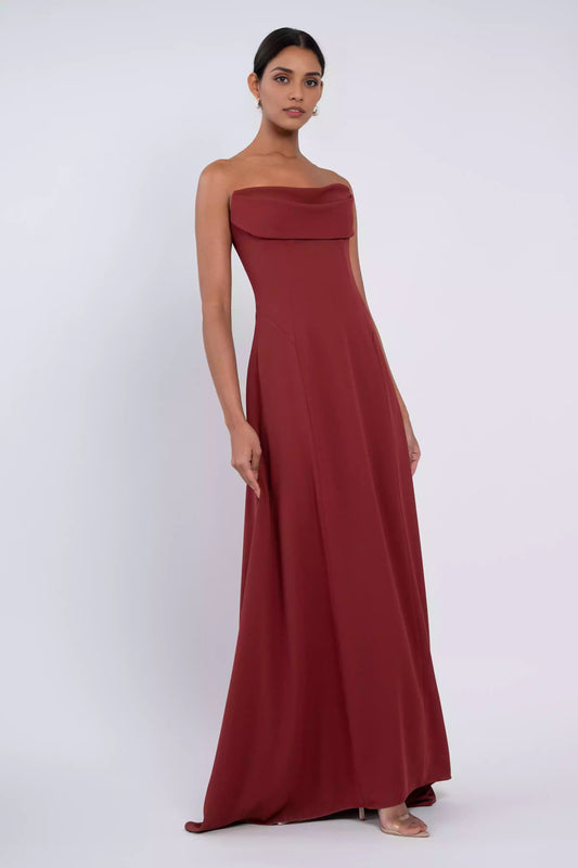 Beautiful dangling neckline, strapless round neck, tight fitting corset, lines and contours, fully lined, back zipper, Bridesmaid Dresses