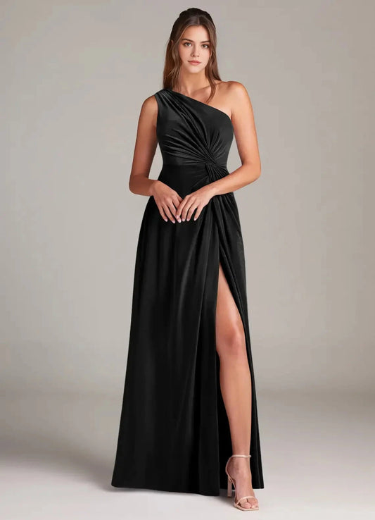 Black One-Shoulder Velvet Maxi Dress with Side Slit A-Line One Shoulder Velvet Dress Bridesmaid Dresses by YiHuiw