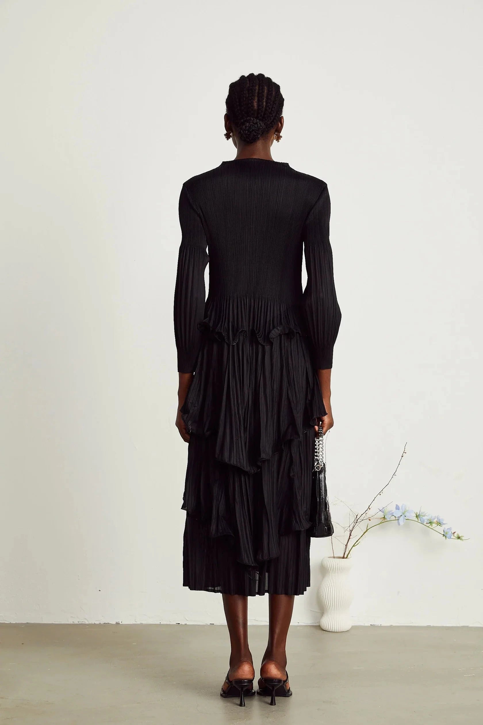 Black Pleated Tiered Midi Dress black tiered pleated midi dress Evening Dress by YiHuiw