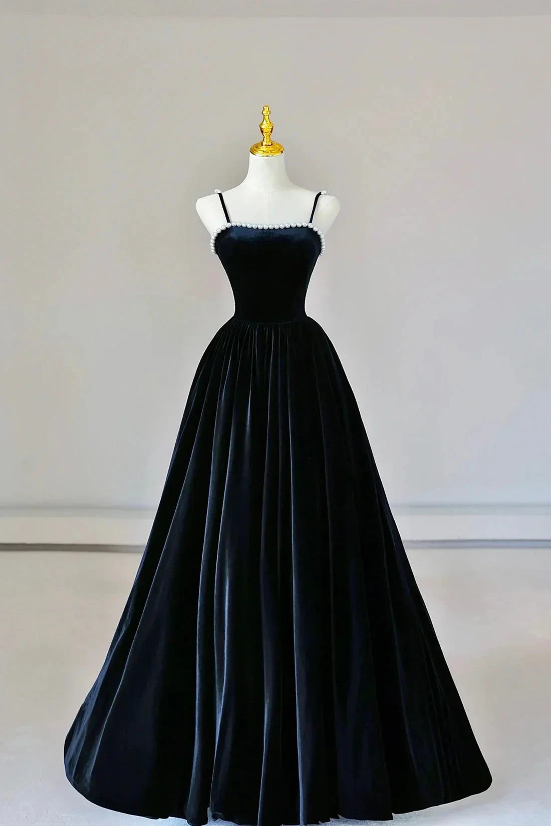 Black Spaghetti Strap Velvet Long Prom Dress with Pearls A-Line Evening Dress Party Dress simple gentle atmospheric and unique desi Bring summer colors to enhance white by YiHuiw