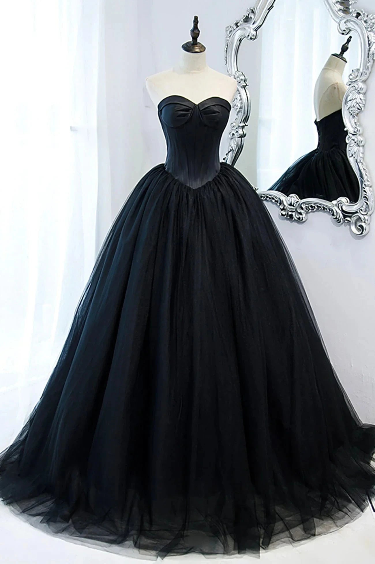 Black Strapless Tulle Long A-Line Prom Dress Black Formal Evening Gown simple gentle atmospheric and unique desi Bring summer colors to enhance white by YiHuiw