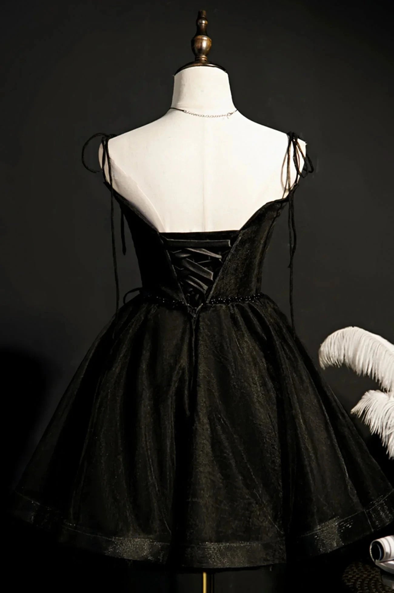 Black V-Neck Tulle Short Prom Dress Black A-Line Homecoming Party Dress simple gentle atmospheric and unique desi Bring summer colors to enhance whitenes by YiHuiw