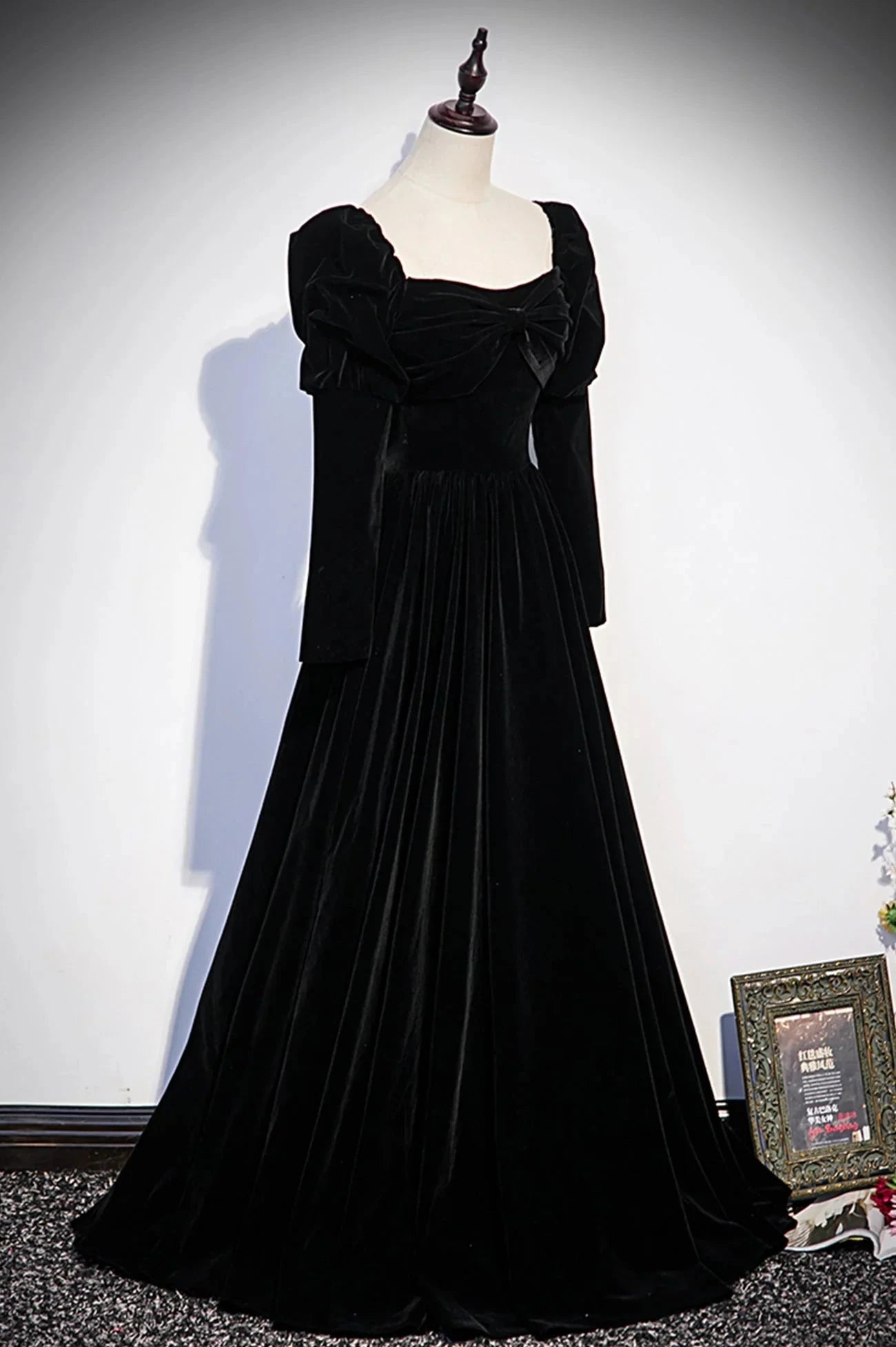 Black Velvet Long Sleeve Prom Dress A-Line Evening Party Dress simple gentle atmospheric and unique desi Bring summer colors to enhance whitenes by YiHuiw