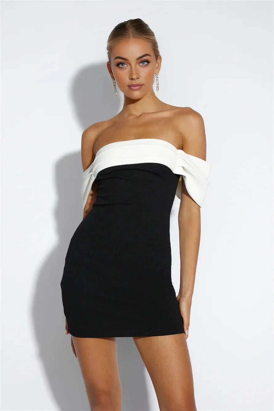 Black and white patchwork off shoulder dress, suitable for parties, dates and other occasions by YiHuiw