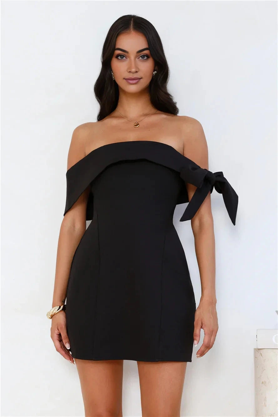 Black off shoulder dress with single-sided bow decoration suitable for parties, dates, and other occasions by YiHuiw