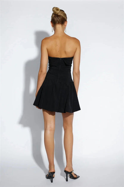 Black strapless dress with pleated upper body design suitable for parties, dates, and other occasions, by YiHuiw