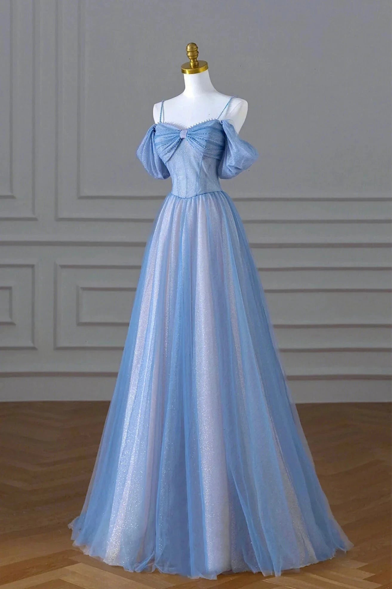 Blue Spaghetti Strap Tulle Long Prom Dress Beautiful A-Line Evening Dress simple gentle atmospheric and unique desi Bring summer colors to enhance white by YiHuiw