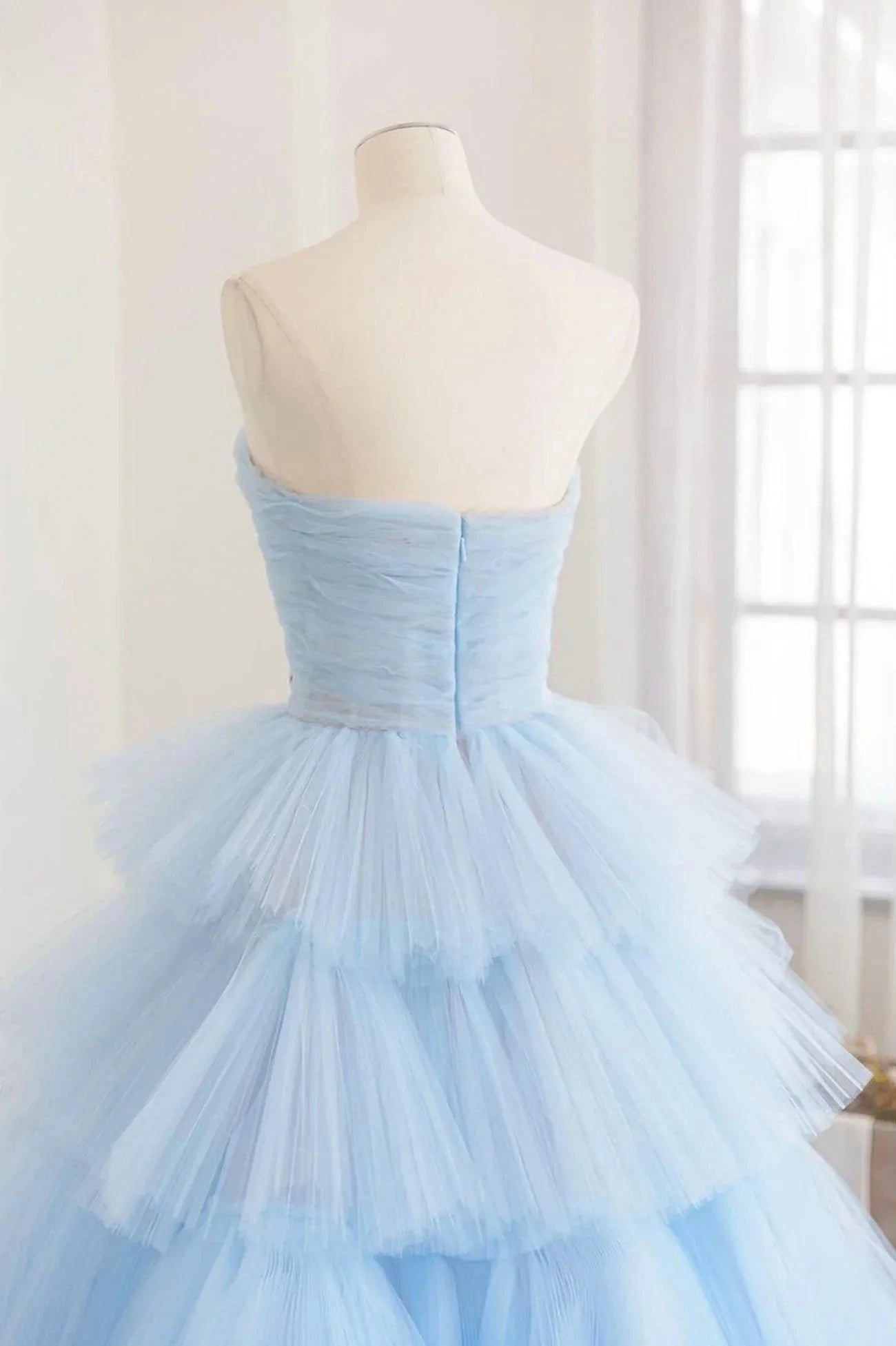 Blue Strapless Tulle Layers Long Prom Dress Beautiful A-Line Evening Dress simple gentle atmospheric and unique desi Bring summer colors to enhance whitenes by YiHuiw