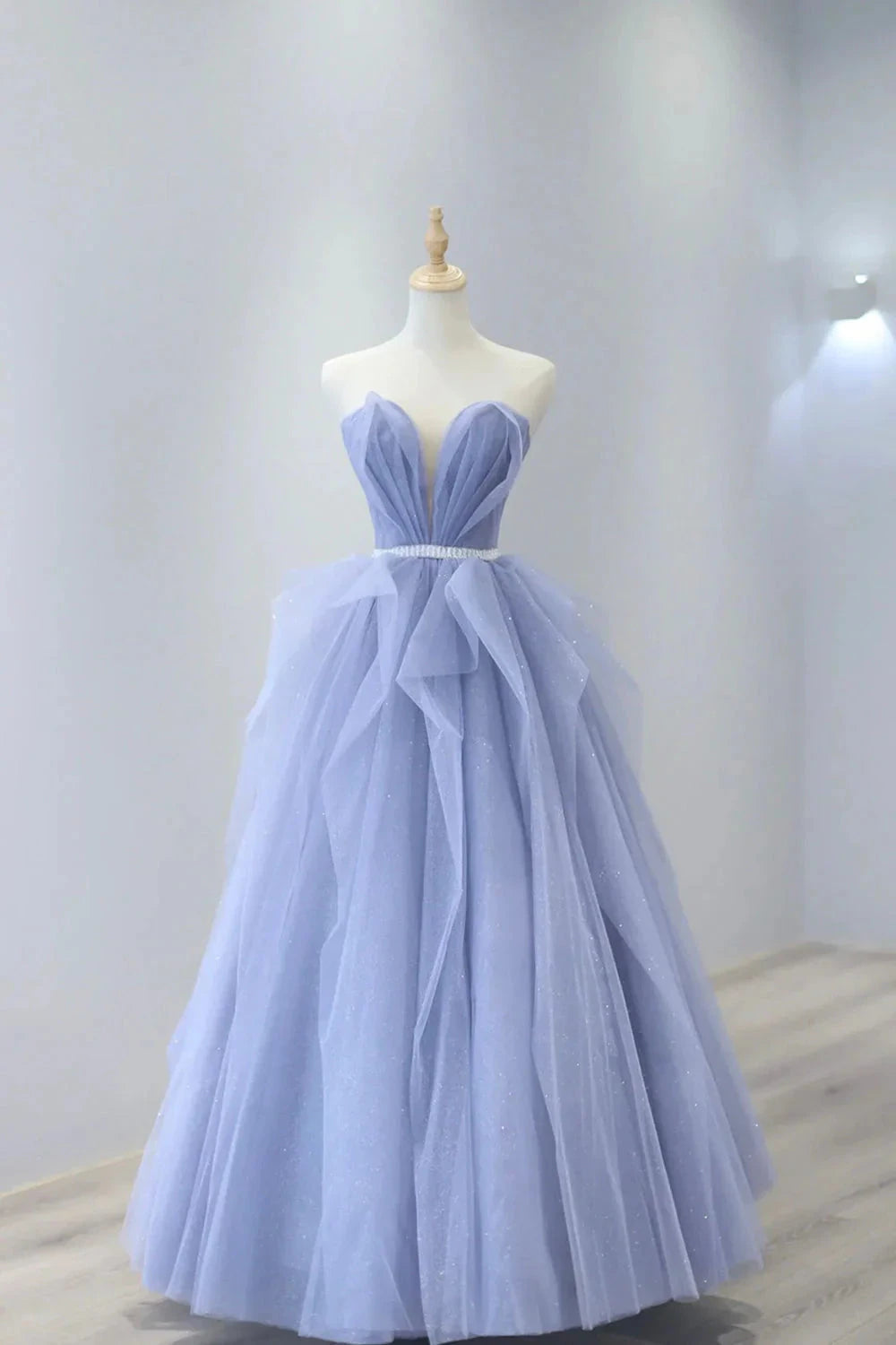 Blue Strapless Tulle Long Prom Dress Lovely Sweetheart Neckline Evening Dress simple gentle atmospheric and unique desi Bring summer colors to enhance white by YiHuiw