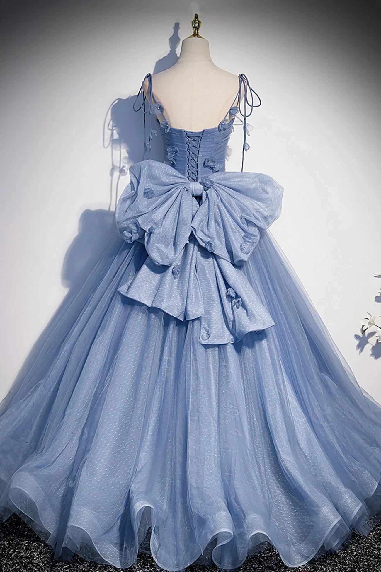 Blue Tulle Long A-Line Prom Dress Blue Spaghetti Straps Party Dress with Bow simple gentle atmospheric and unique desi Bring summer colors to enhance whitenes by YiHuiw