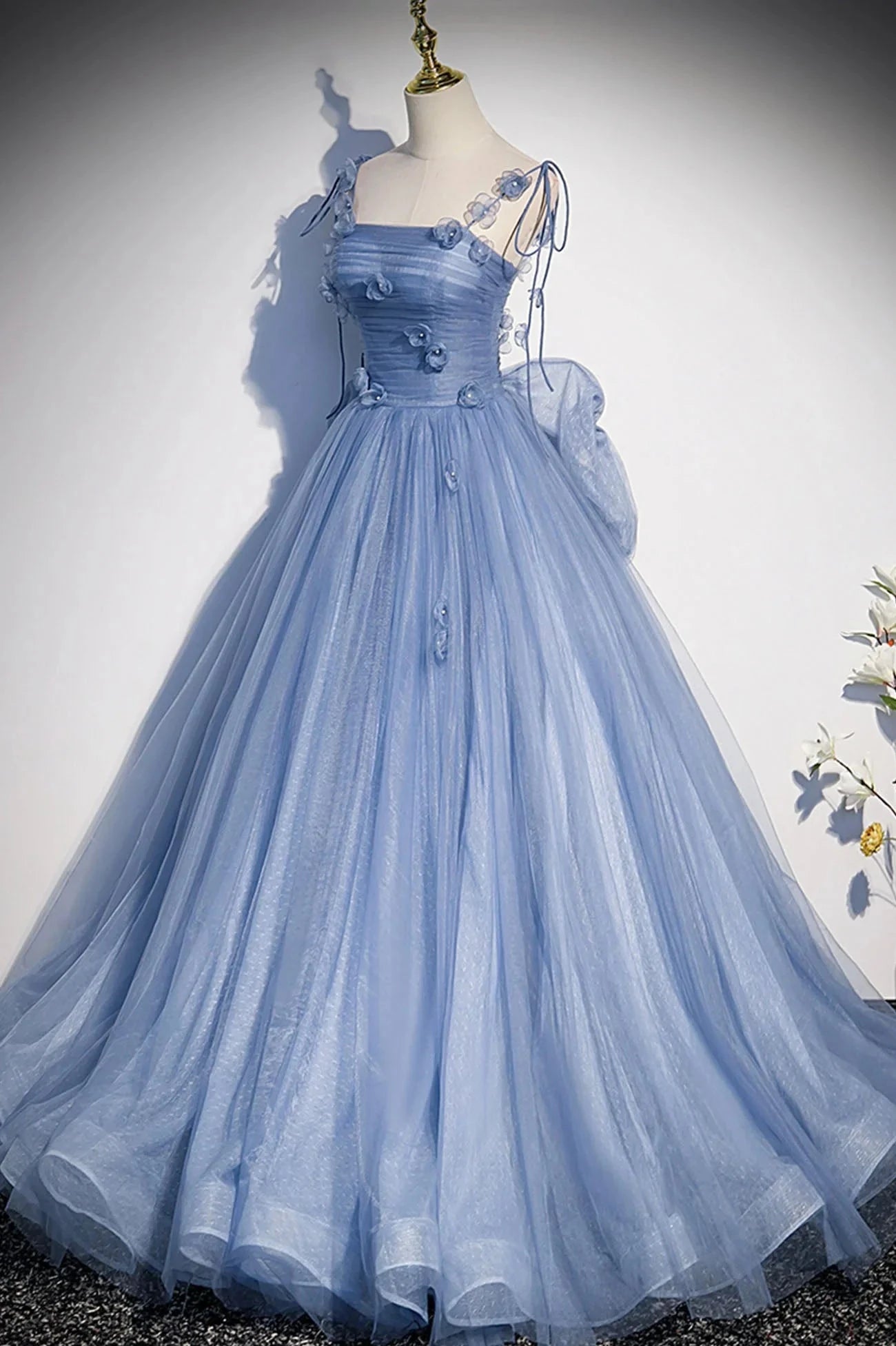 Blue Tulle Long A-Line Prom Dress Blue Spaghetti Straps Party Dress with Bow simple gentle atmospheric and unique desi Bring summer colors to enhance whitenes by YiHuiw